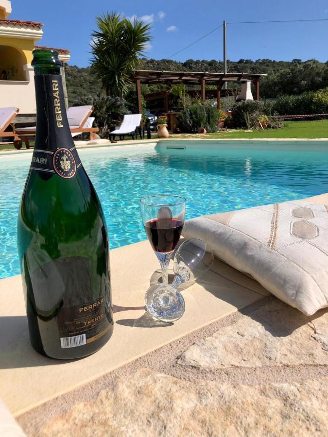 Villa Saige , Piscina Con Idromassaggio Alghero Eksteriør billede
