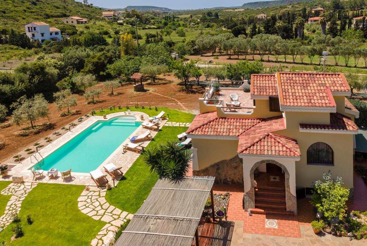 Villa Saige , Piscina Con Idromassaggio Alghero Eksteriør billede
